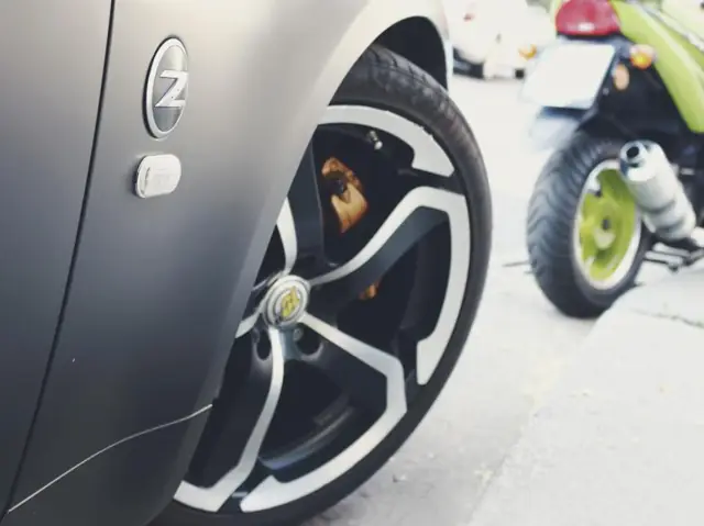 Close-up of a refinished alloy wheel